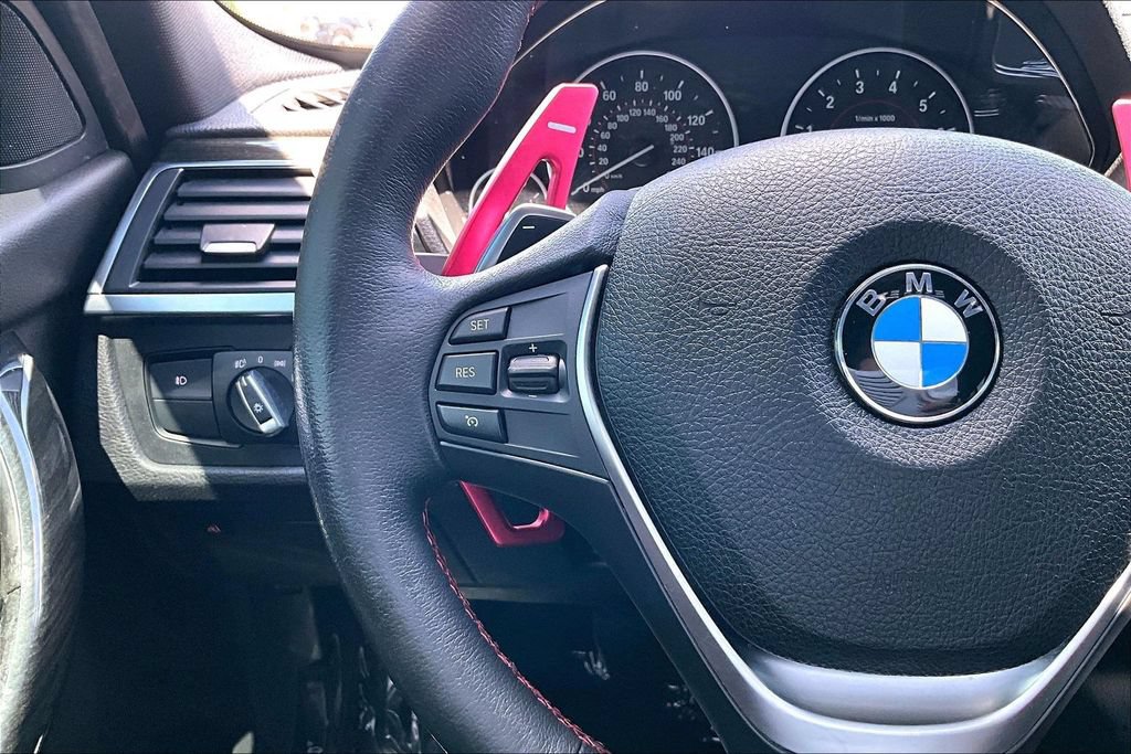 Used 2018 BMW 330i Sedan RWD image 23