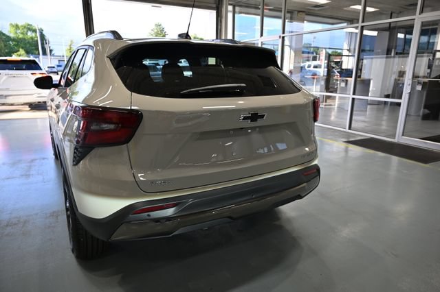 New 2026 Chevrolet Trax ACTIV w/ Driver Confidence Package FWD image 6