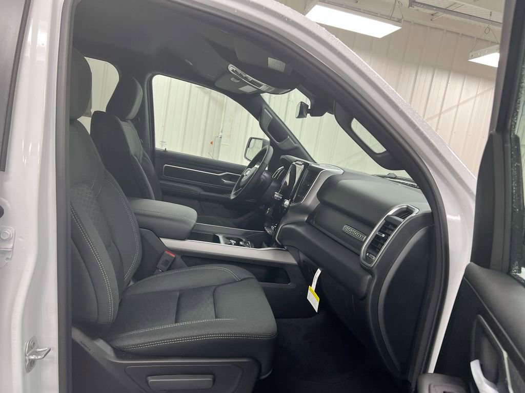 New 2026 RAM 1500 Big Horn AWD/4WD image 22