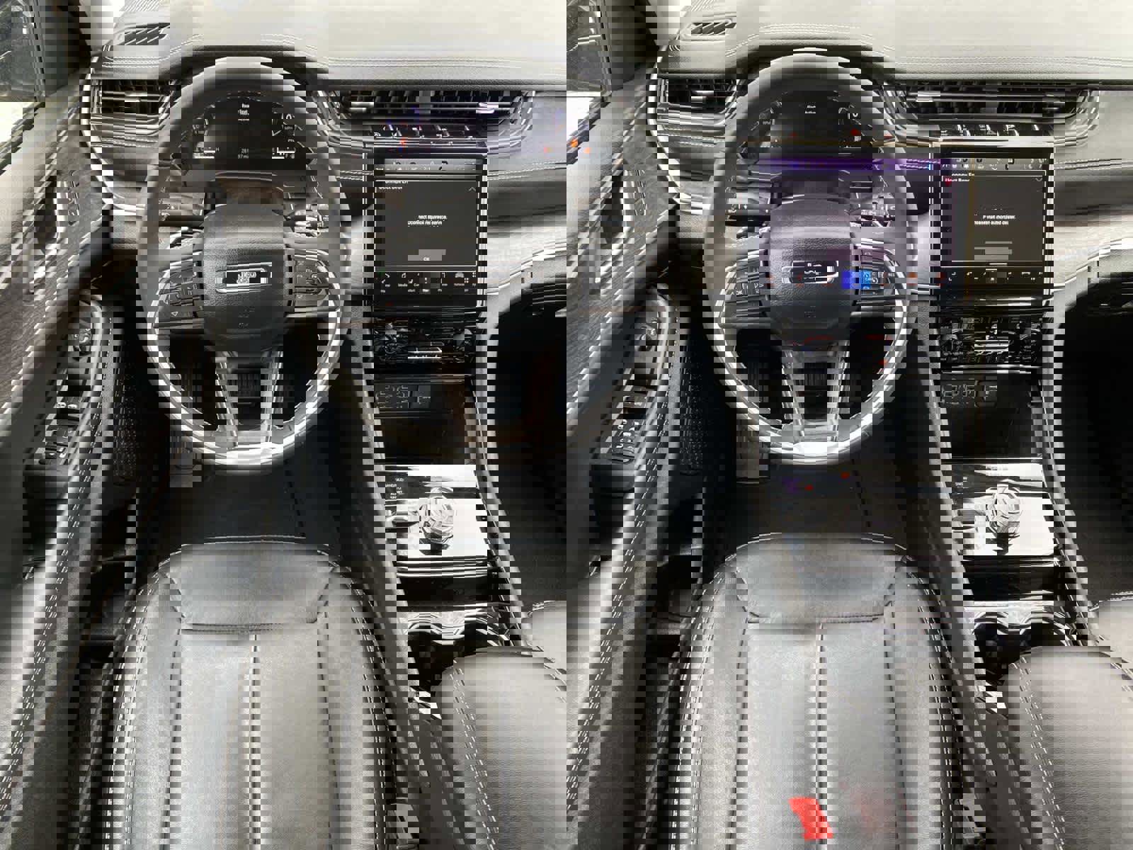 Certified 2023 Jeep Grand Cherokee Limited w/ Trailer Tow Prep Group (B) image 11