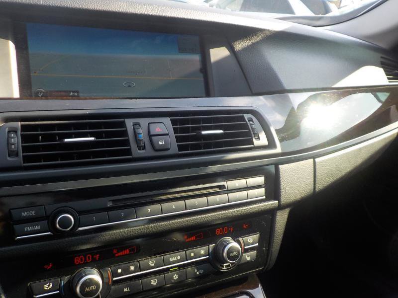 Used 2011 BMW 528i Sedan image 13