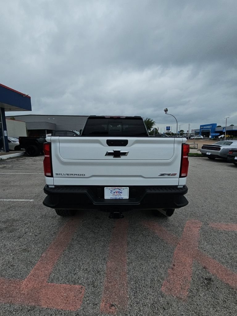 Used 2026 Chevrolet Silverado 2500 ZR2 AWD/4WD image 7