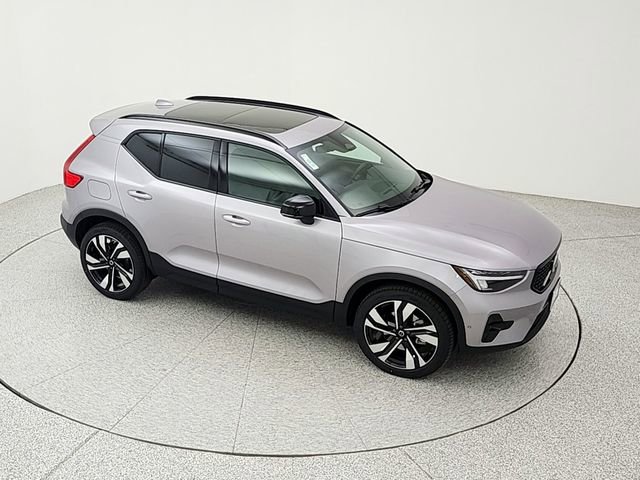 New 2026 Volvo XC40 B5 Plus w/ Climate Package AWD/4WD image 15