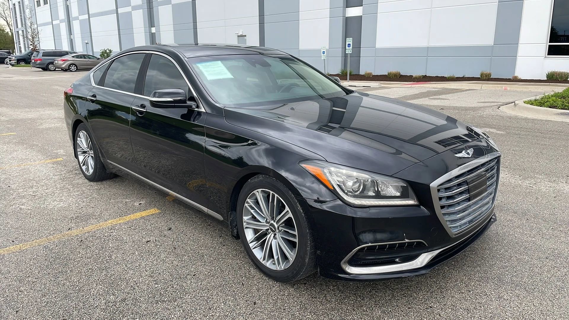 Used 2018 Genesis G80 3.8 RWD image 4