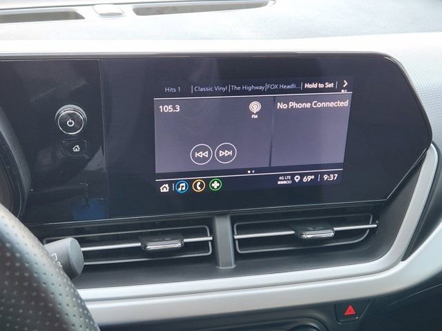 Used 2024 Chevrolet Trax RS image 6