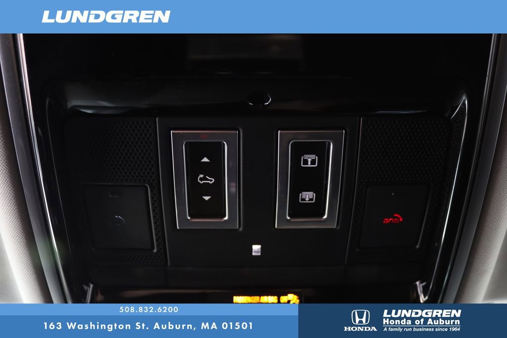 Used 2020 Land Rover Range Rover Velar S image 28