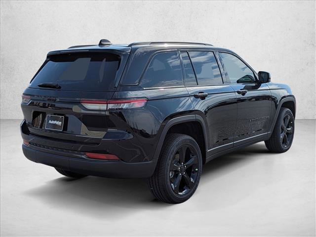 New 2025 Jeep Grand Cherokee Altitude image 5
