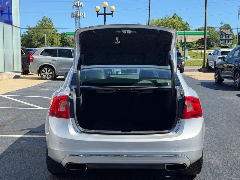 Used 2016 Volvo S60 T5 Inscription Platinum FWD image 5