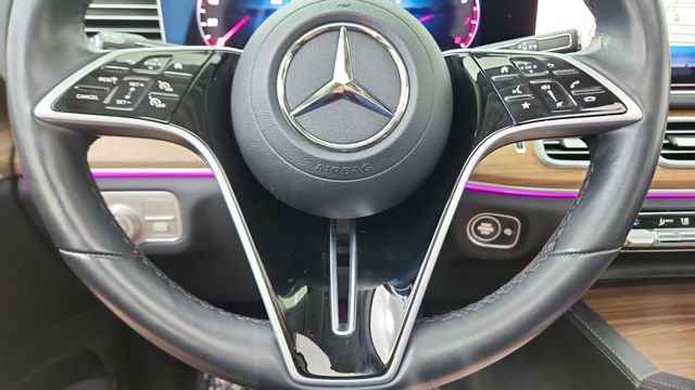 Used 2025 Mercedes-Benz GLE 350 4MATIC image 39