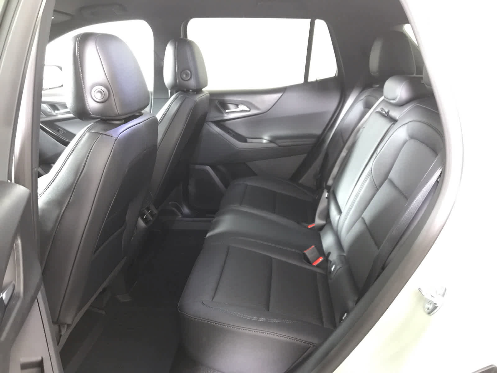 New 2026 Chevrolet Equinox LT w/ Convenience Package II image 8