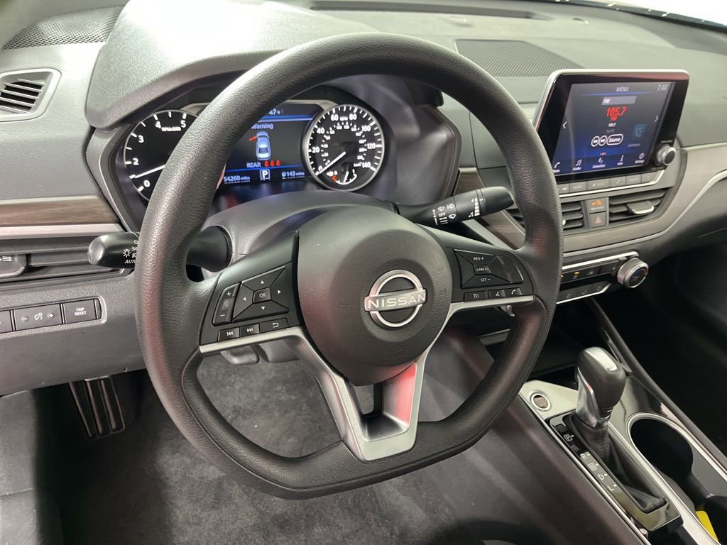Used 2024 Nissan Altima 2.5 SV image 27
