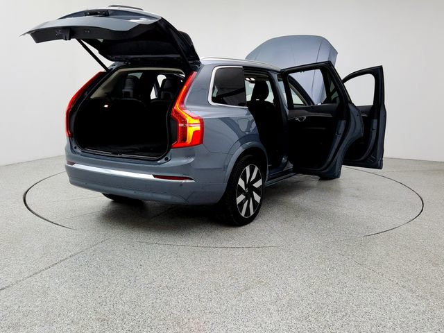 Certified 2023 Volvo XC90 T8 Ultimate image 11