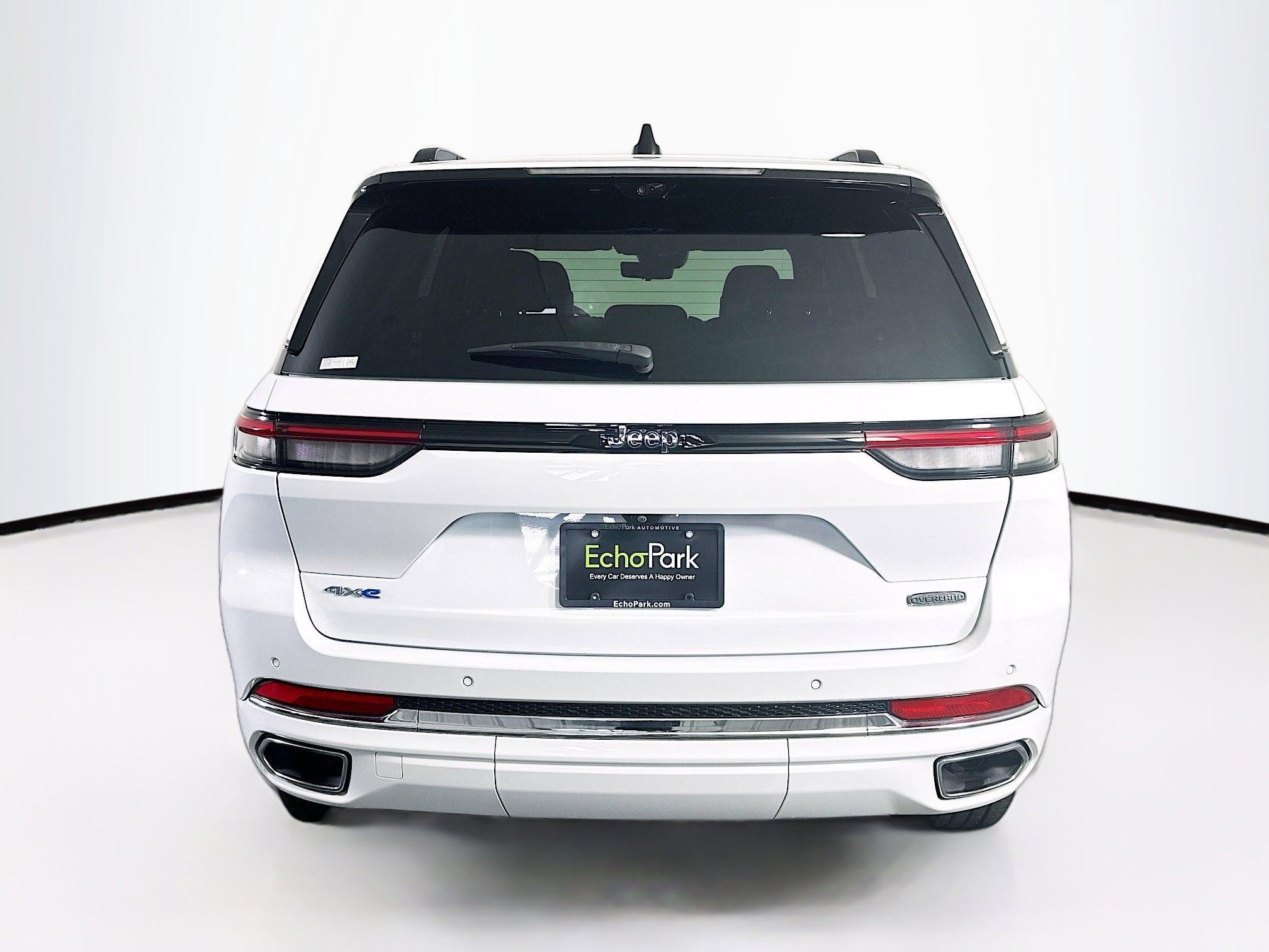 Used 2023 Jeep Grand Cherokee Overland w/ Advanced Protech Group III image 7