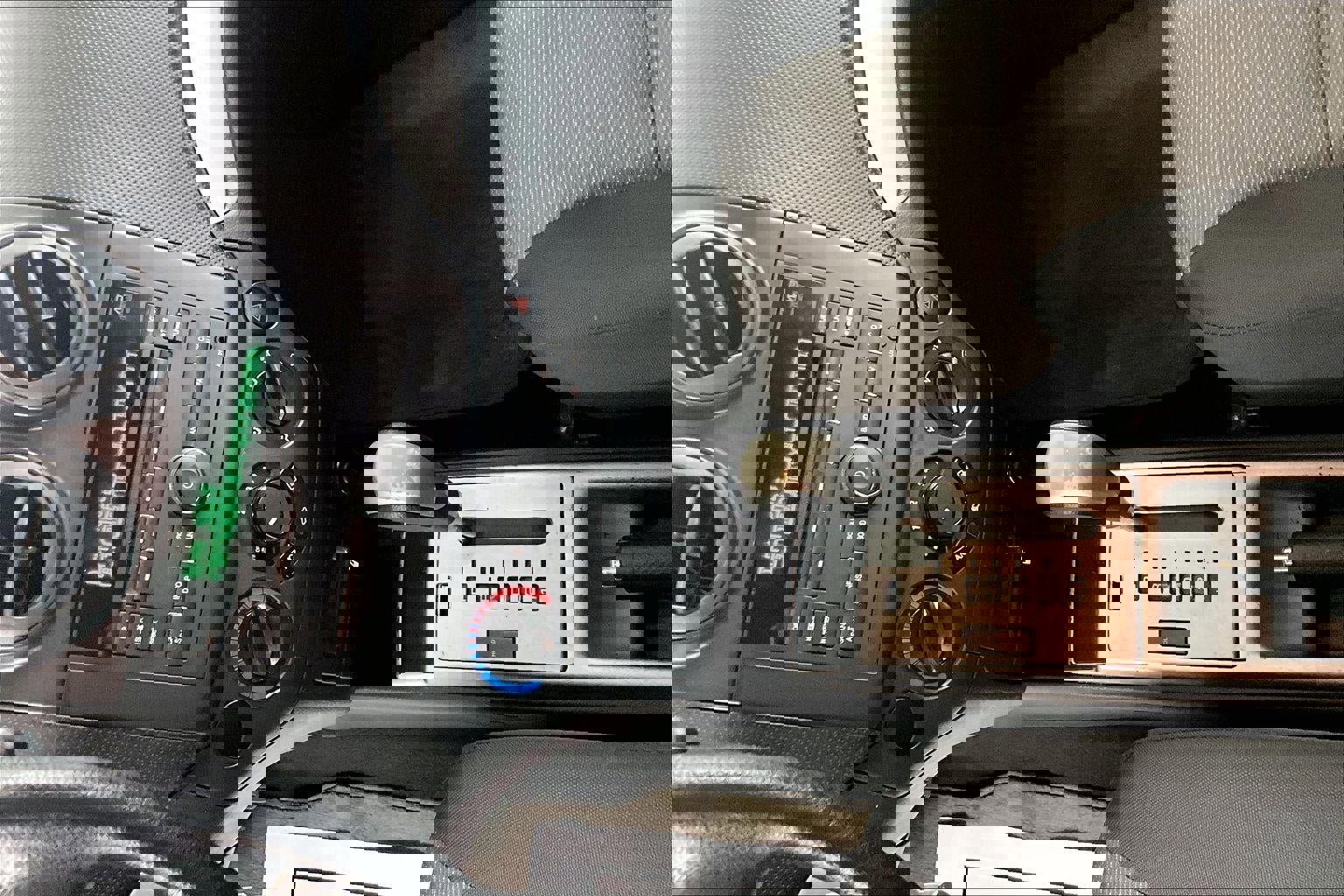 Used 2011 Chevrolet Aveo5 LT w/ Power and Convenience Package image 16