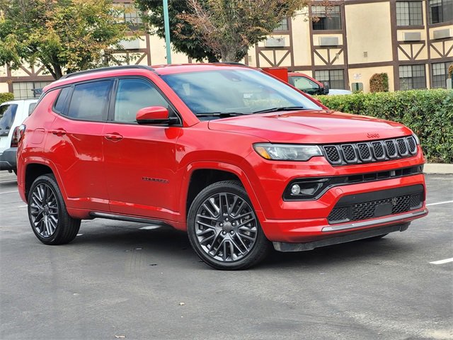 Used 2023 Jeep Compass Limited image 2