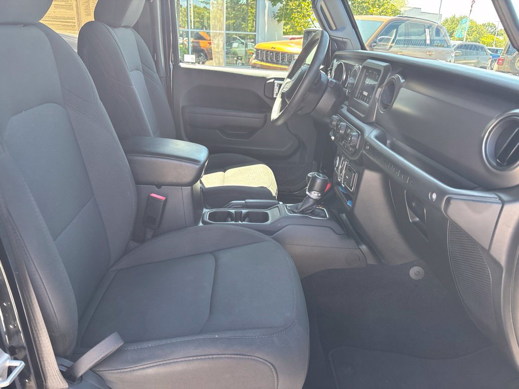 Used 2023 Jeep Wrangler Unlimited Sport AWD/4WD image 30