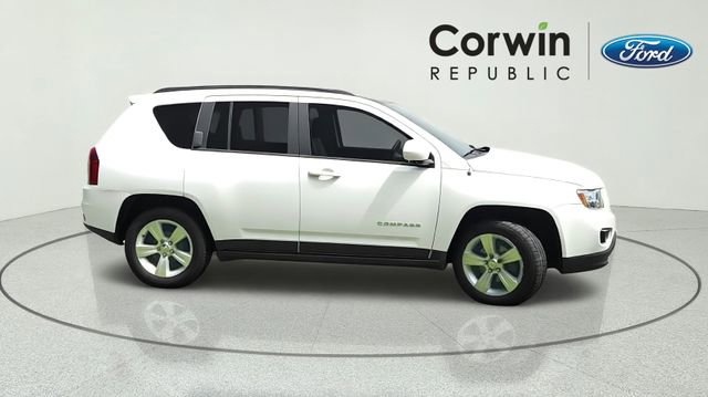 Used 2015 Jeep Compass High Altitude FWD image 7