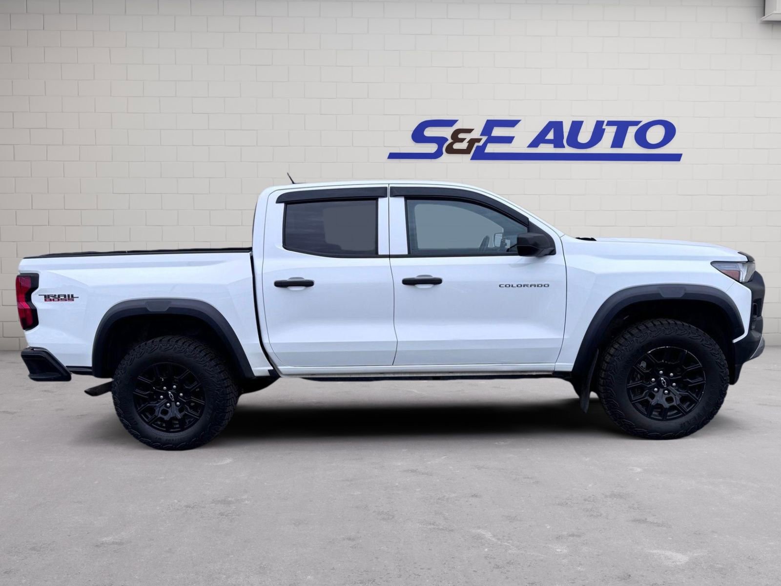 Used 2023 Chevrolet Colorado Trail Boss w/ Advanced Trailering Package image 5