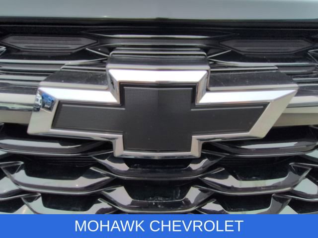 Used 2025 Chevrolet Trax RS w/ Driver Confidence Package image 29