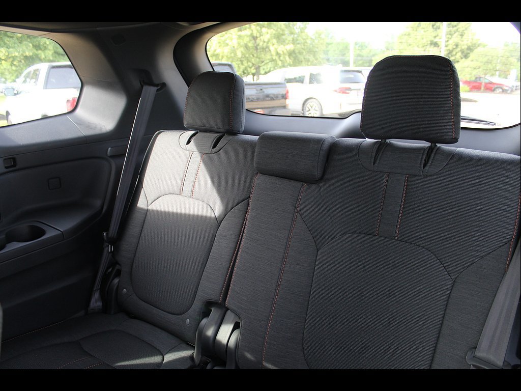 New 2026 Honda Pilot Sport image 6