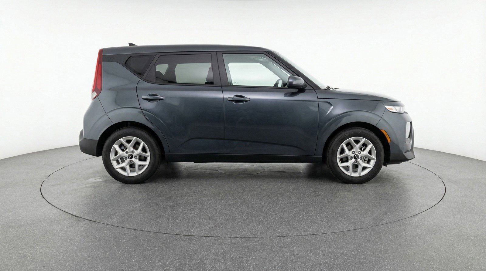 Used 2025 Kia Soul LX w/ LX Technology Package image 11