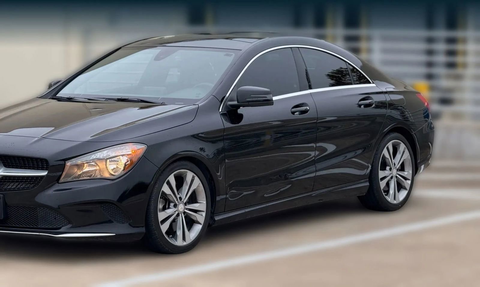 Used 2017 Mercedes-Benz CLA 250 image 4