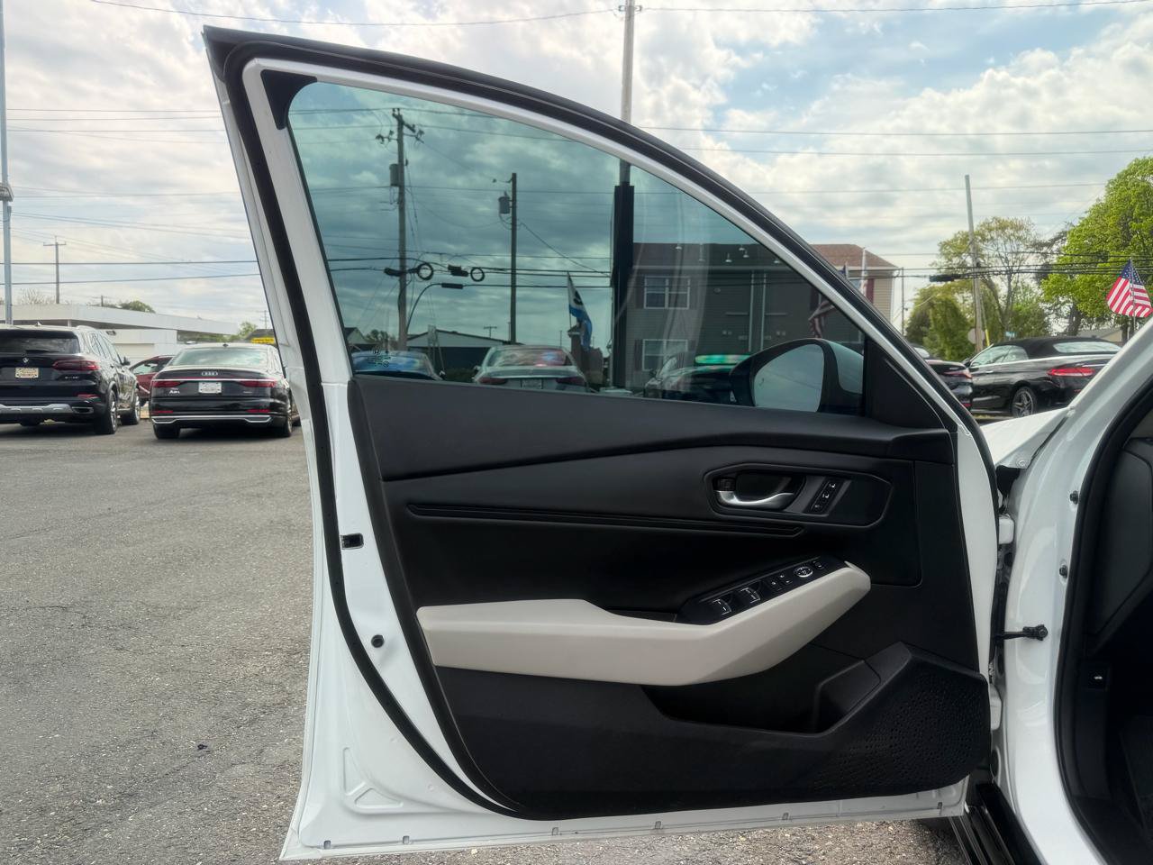 Used 2025 Honda Accord EX-L image 9