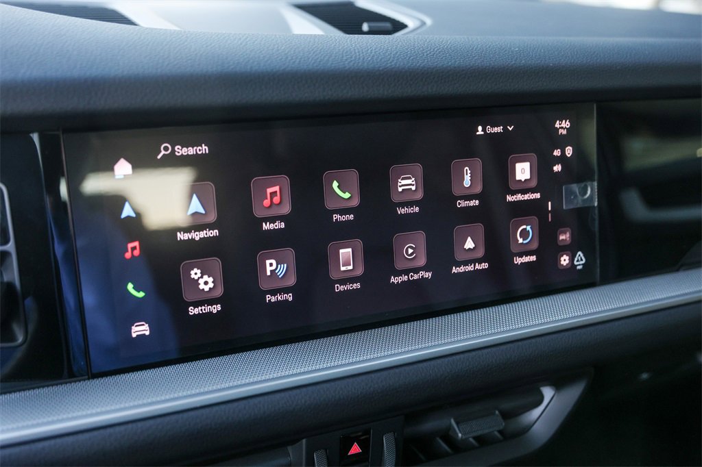 Used 2025 Porsche Cayenne image 15