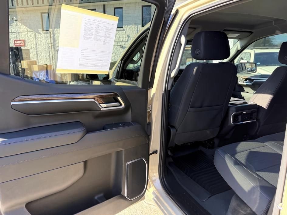 Certified 2022 GMC Sierra 1500 Elevation image 11