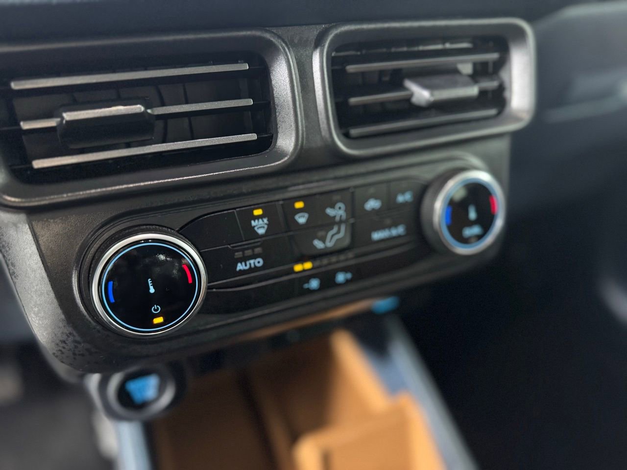 Used 2023 Ford Maverick Lariat w/ Equipment Group 500A Standard image 19