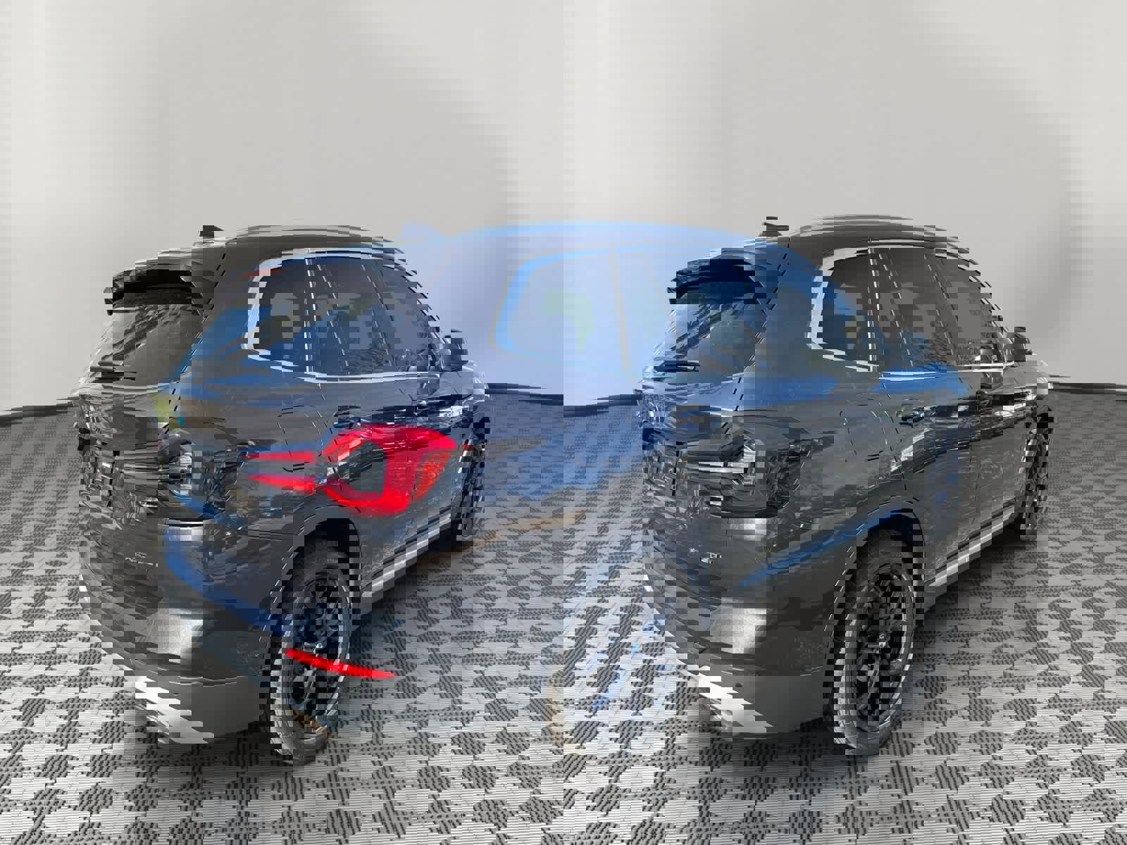 Certified 2023 BMW X3 xDrive30i w/ Premium Package image 3