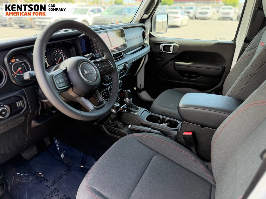 Used 2026 Jeep Wrangler Unlimited Rubicon AWD/4WD image 27