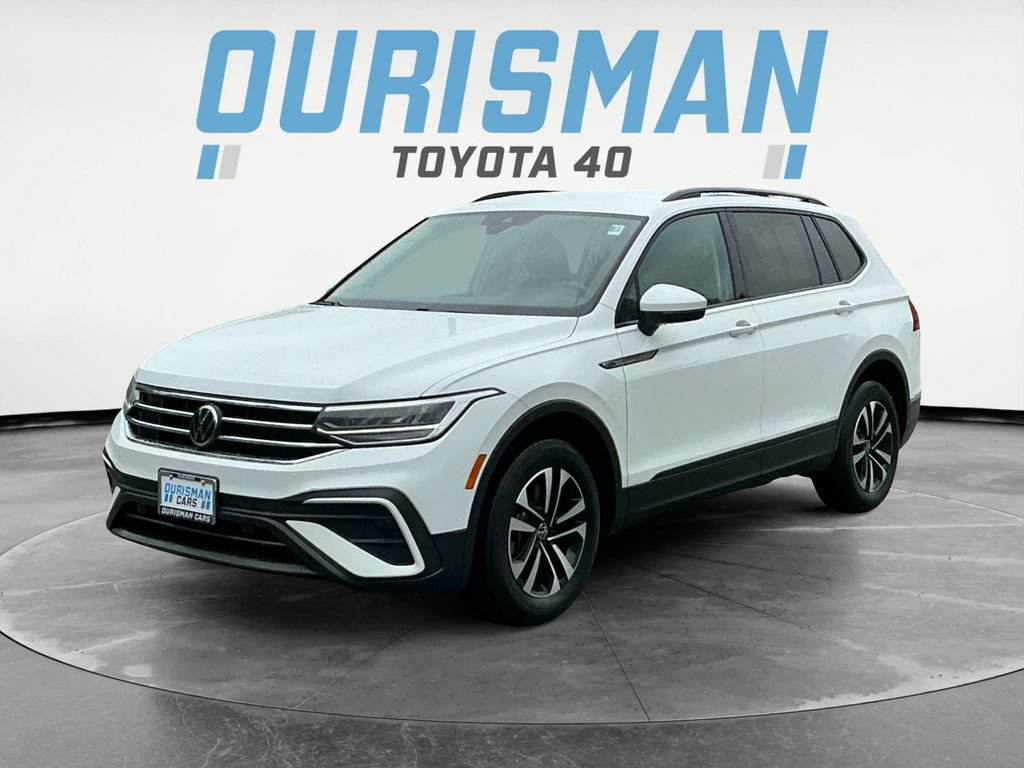 Used 2024 Volkswagen Tiguan S AWD/4WD image 3
