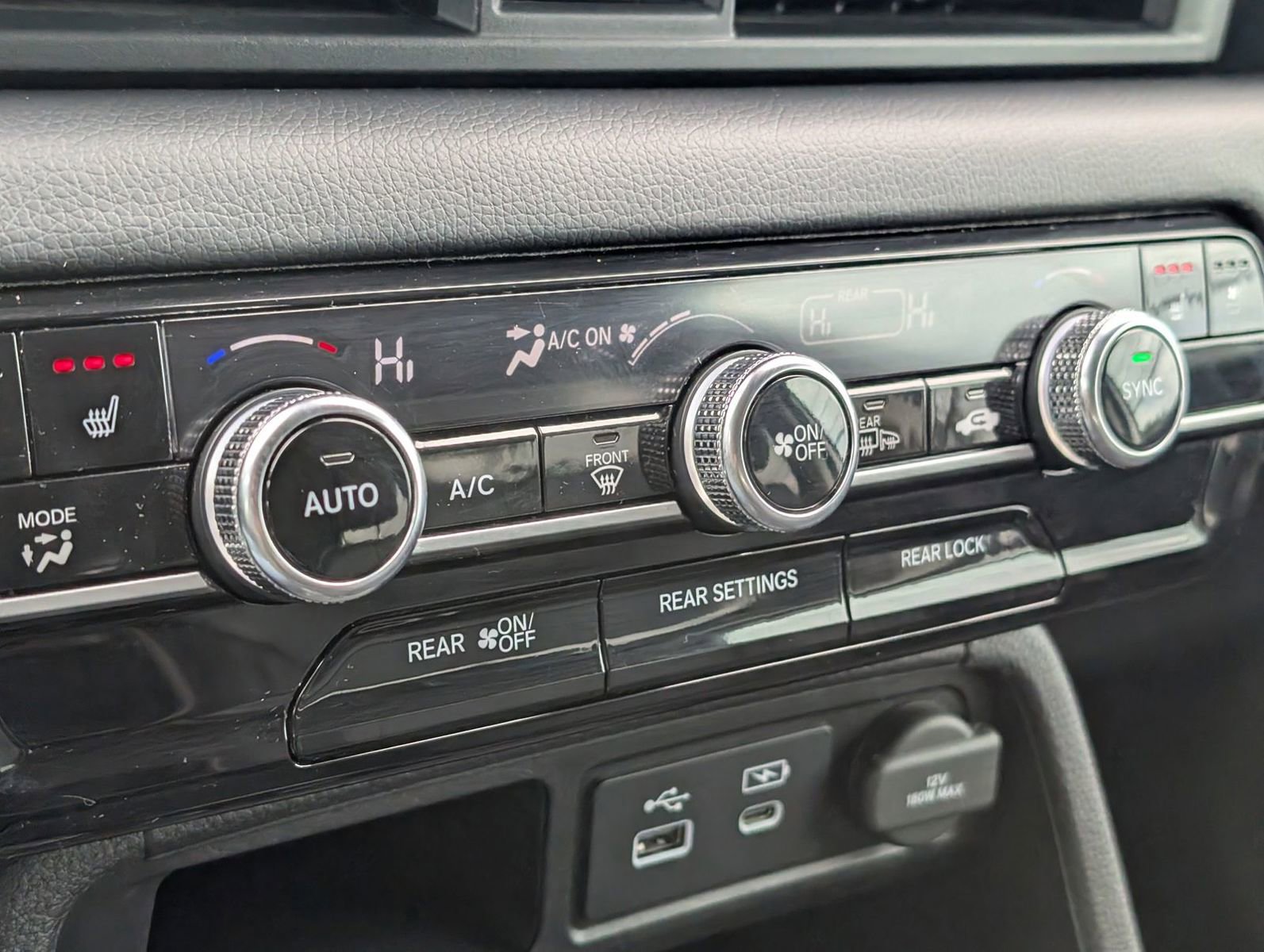 Used 2023 Honda Pilot Elite image 25