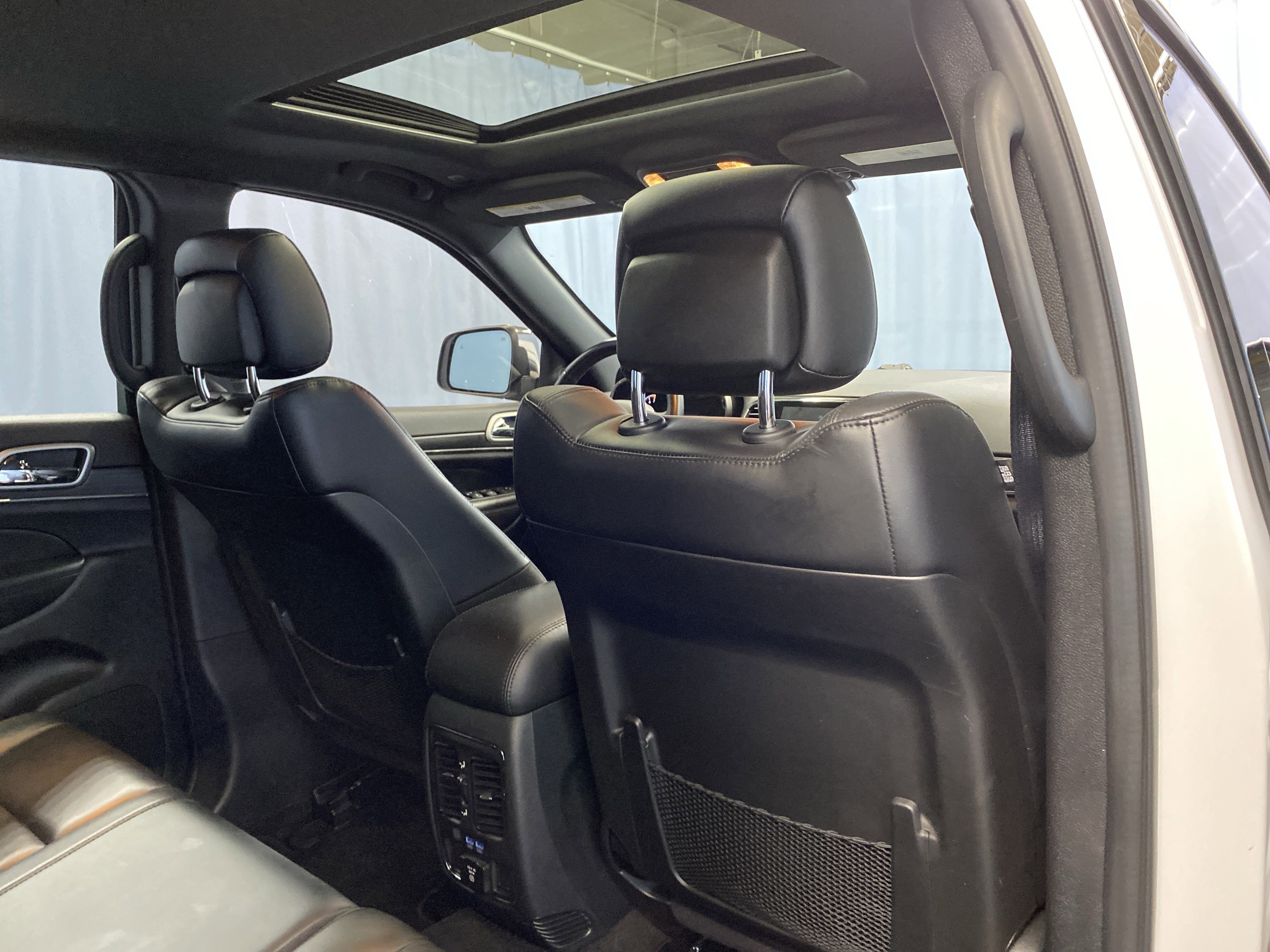 Certified 2022 Jeep Grand Cherokee Limited image 45