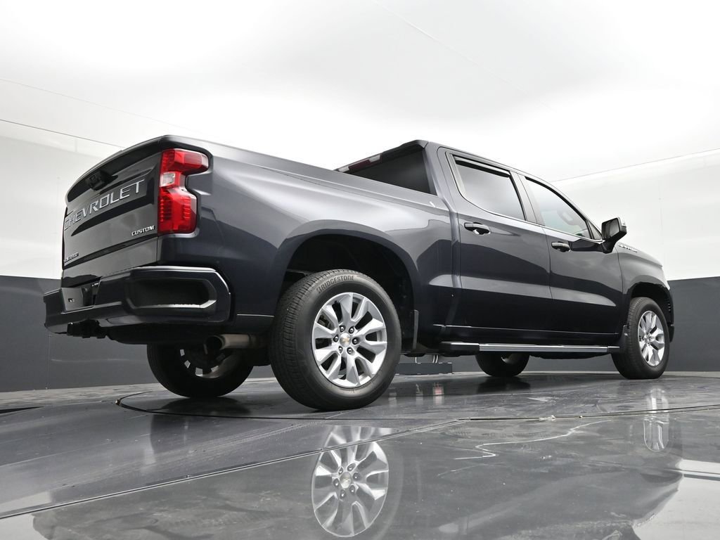 Used 2023 Chevrolet Silverado 1500 Custom image 24
