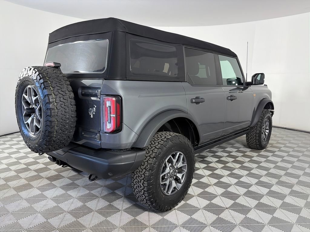 Certified 2024 Ford Bronco Badlands image 7