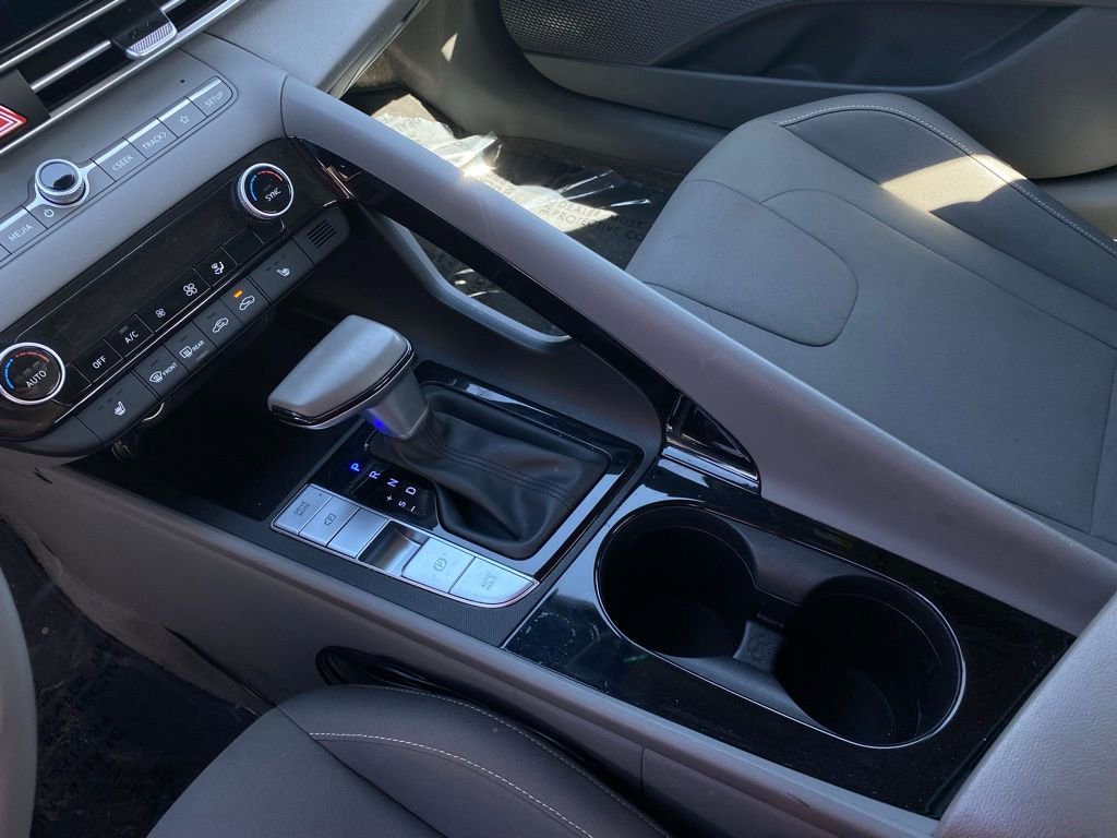 Used 2023 Hyundai Elantra SEL w/ Convenience Package image 20