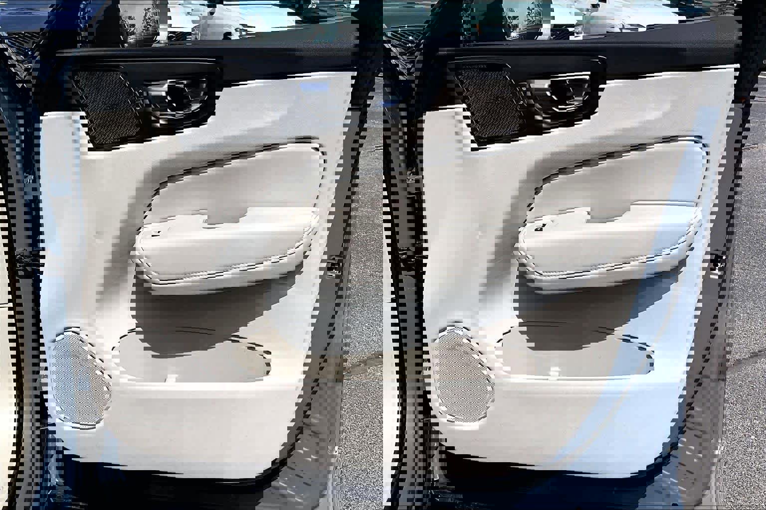 Used 2023 Volvo XC60 B5 Plus w/ Climate Package image 22