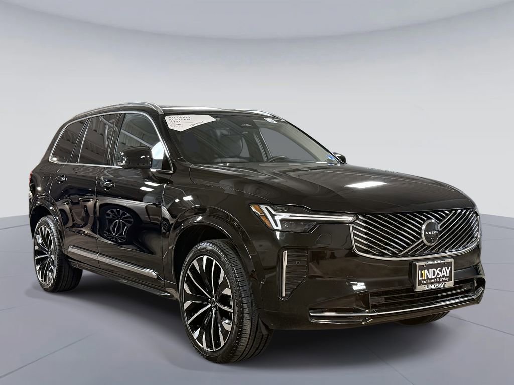 Used 2025 Volvo XC90 B6 Plus image 9
