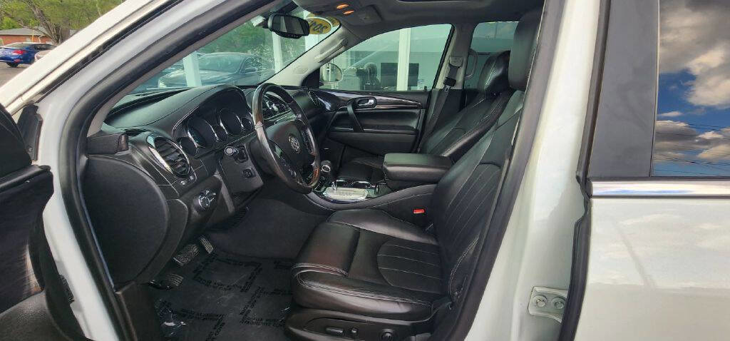 Used 2017 Buick Enclave Premium w/ Experience Buick Package AWD/4WD image 6