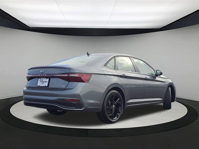 New 2026 Volkswagen Jetta SE image 7