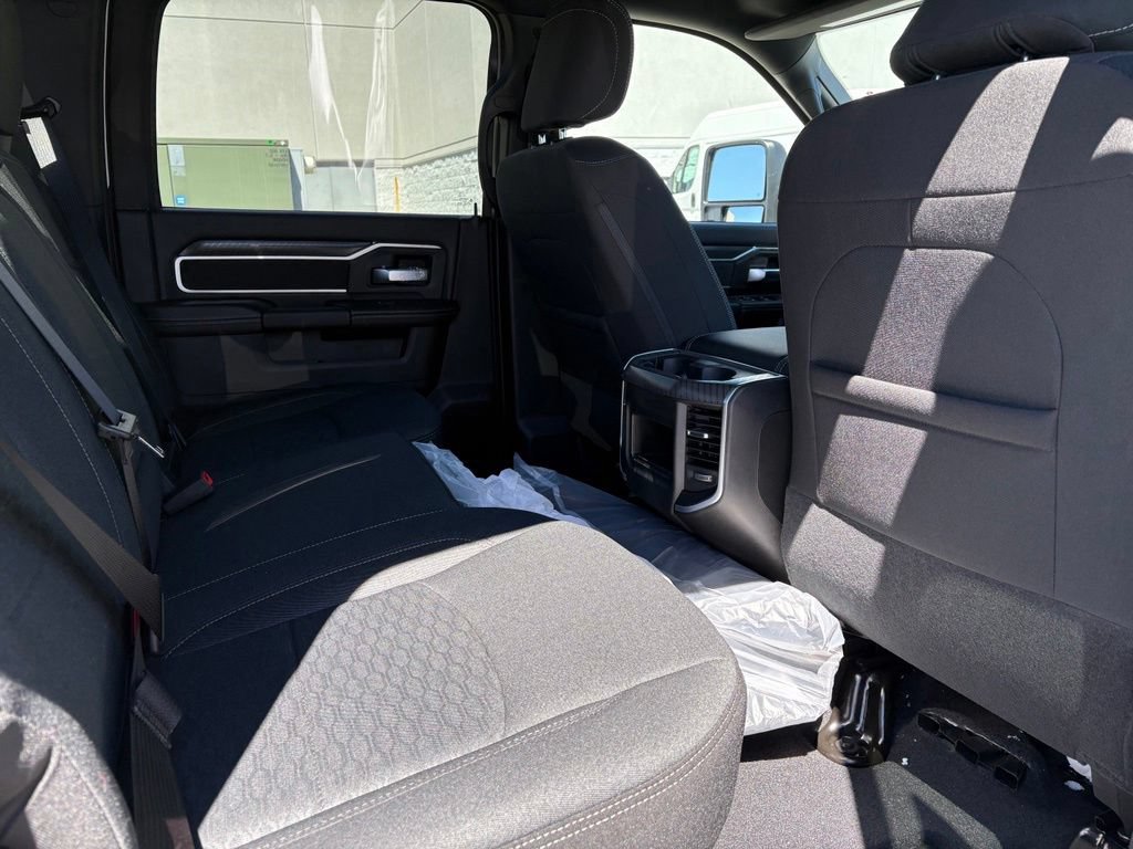 New 2026 RAM 3500 Big Horn AWD/4WD image 13