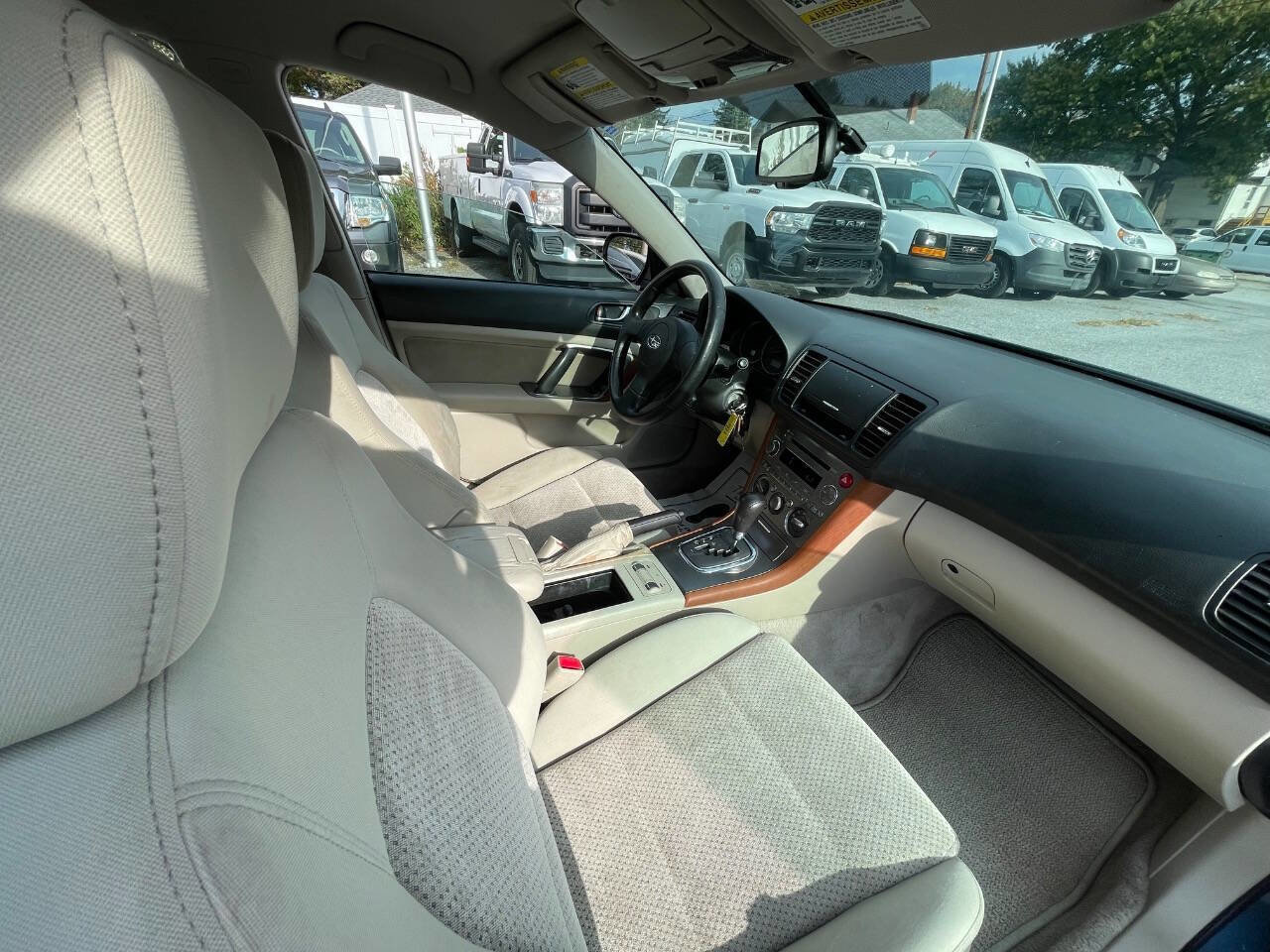 Used 2006 Subaru Outback 2.5i w/ Popular Equipment Group 2B image 28