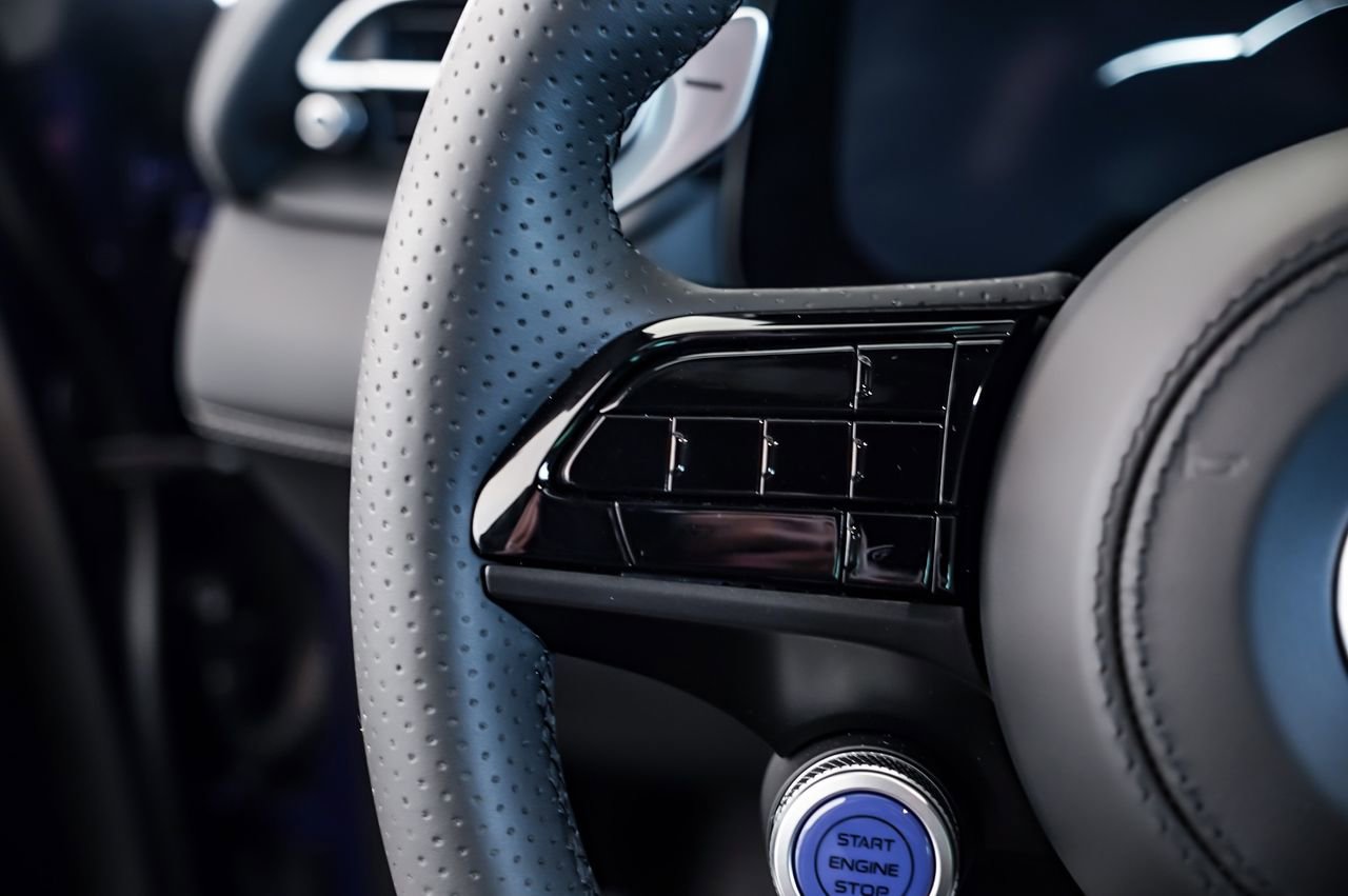 New 2025 Maserati Grecale GT image 17