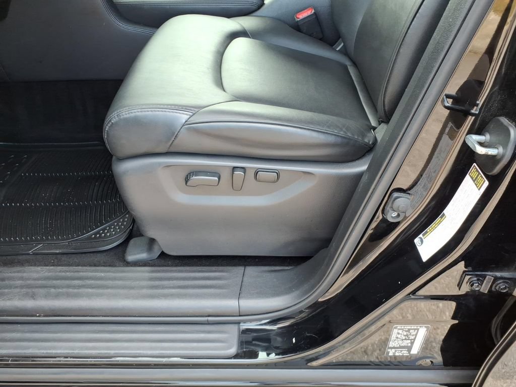 Certified 2024 Nissan Armada SV AWD/4WD image 5