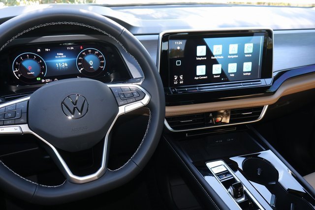 New 2026 Volkswagen Atlas Cross Sport SE image 25