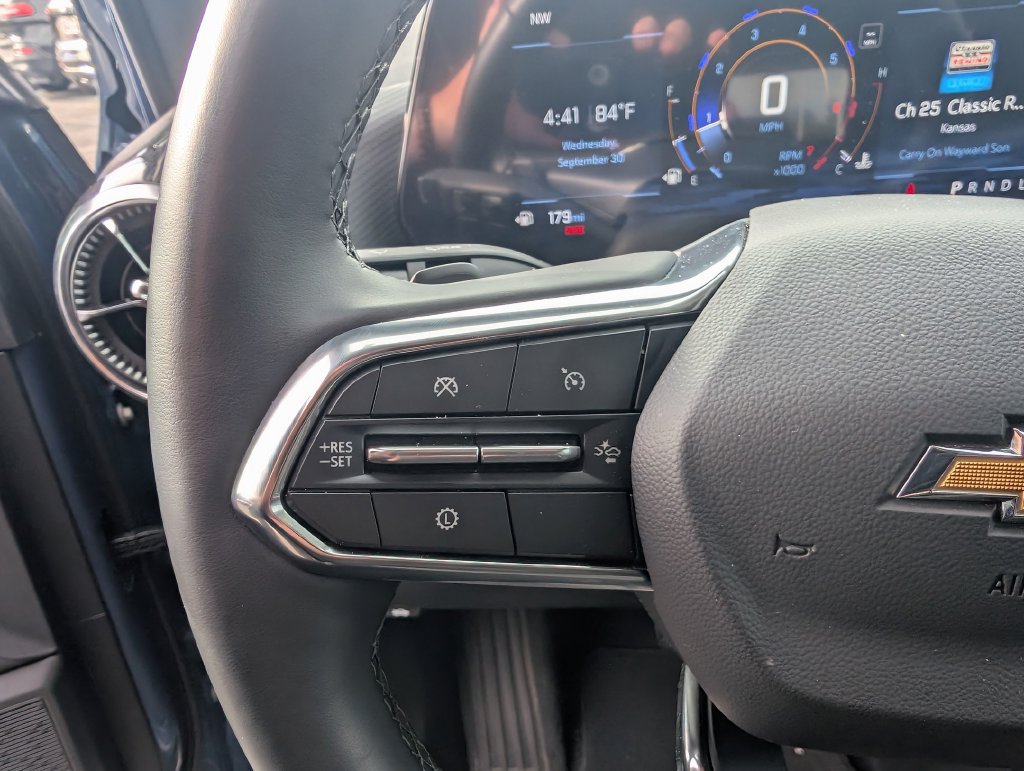 Used 2026 Chevrolet Equinox LT w/ Safety and Technology Package FWD image 16