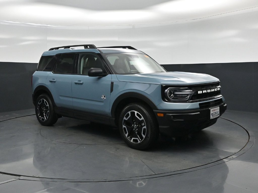 Certified 2023 Ford Bronco Sport Outer Banks w/ Tech Package AWD/4WD image 22