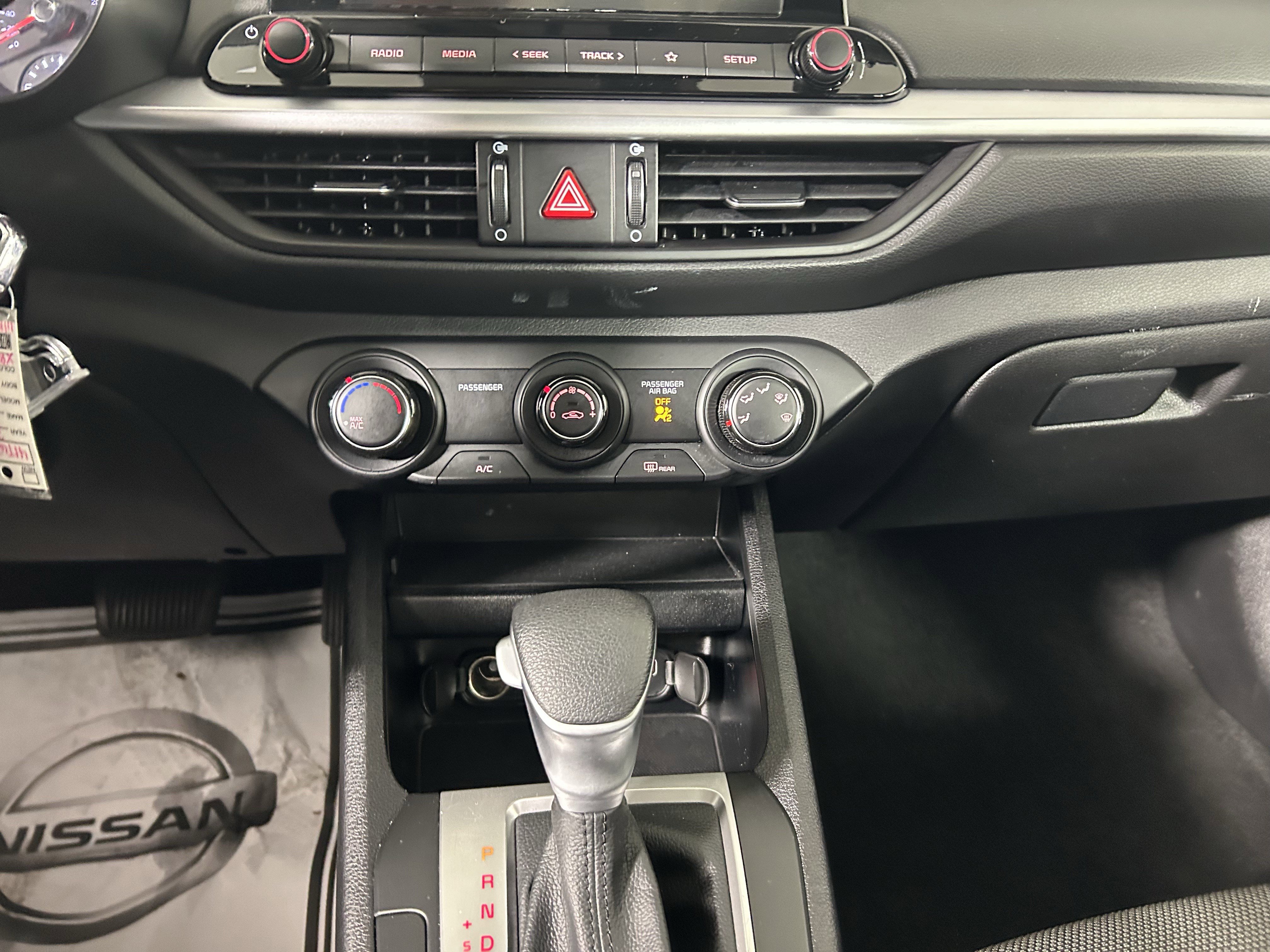 Certified 2024 Kia Forte LXS image 29